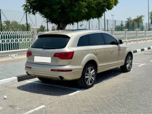 2010 اودي  كيو٧