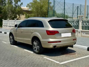 2010 اودي  كيو٧