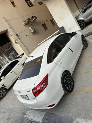 2016 تويوتا ياريس