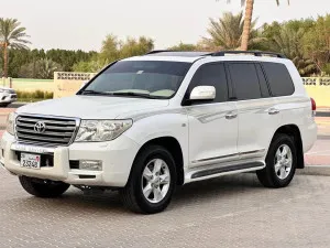 2010 Toyota Land Cruiser in dubai