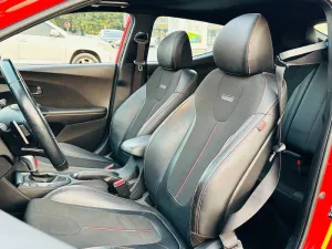 2020 Hyundai Veloster
