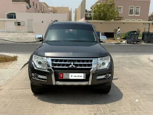 2017 ميتسوبيشي باجيرو in dubai