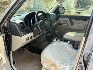 2017 Mitsubishi Pajero