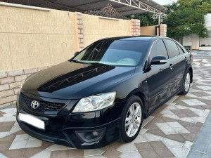 2010 Toyota Aurion