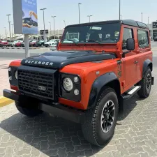 2015 لاند روفر ديفندر in dubai