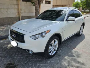 2020 Infiniti QX70 in dubai