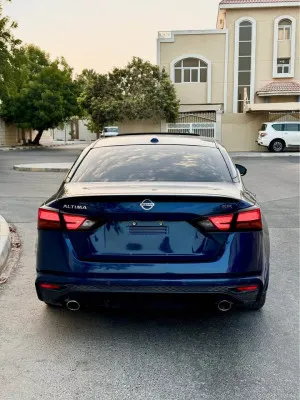 2020 نيسان آلتيما