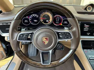 2018 بورش باناميرا