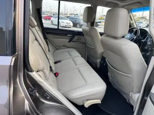 2013 Mitsubishi Pajero