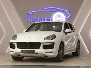 2016 Porsche Cayenne in dubai