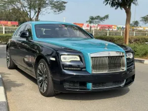 2019 Rolls Royce Dawn in dubai