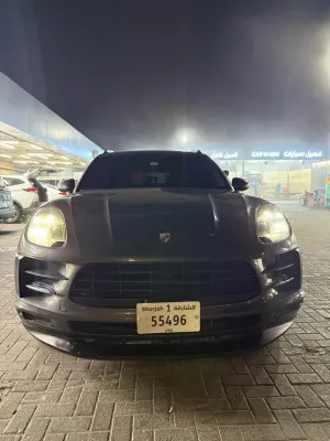 2018 Porsche Macan in dubai