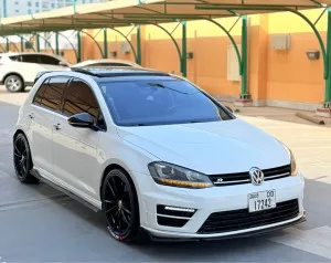 2015 فولجس فاجن جولف in dubai