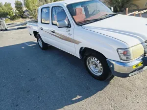 2004 Toyota Hilux