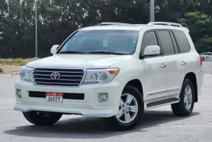 2015 Toyota Land Cruiser in dubai