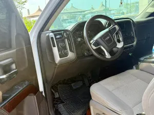 2015 جي أم سي سييرا