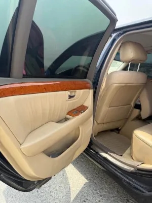2004 Lexus LS