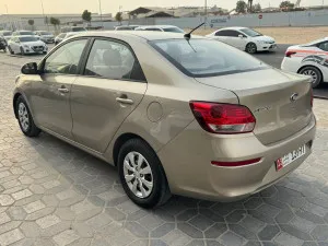 2021 كيا بيجاس
