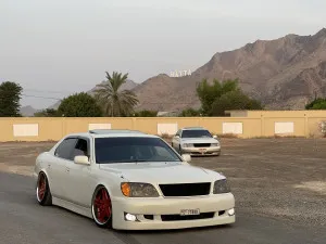 2000 لكزس آل آس ٤٠٠ in dubai