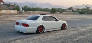 2000 لكزس آل آس ٤٠٠