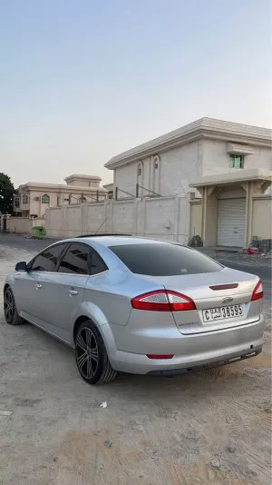 2009 فورد مونديو