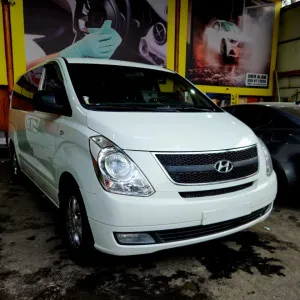 2010 Hyundai H1 in dubai