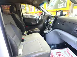 2010 Hyundai H1