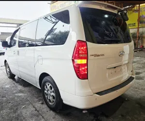 2010 Hyundai H1