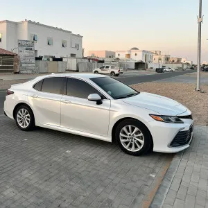 2022 تويوتا كامري in dubai