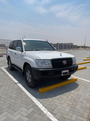 2006 Toyota Land Cruiser in dubai