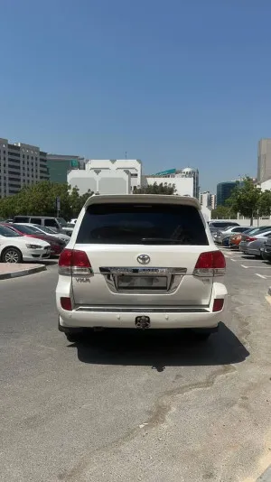 2011 Toyota Land Cruiser