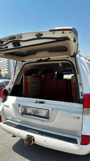 2011 Toyota Land Cruiser