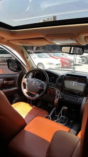 2011 Toyota Land Cruiser