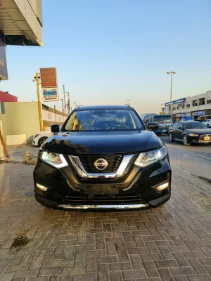 2018 نيسان روج
