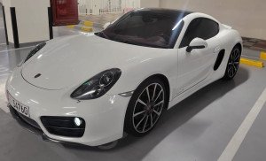 2014 Porsche Cayman in dubai
