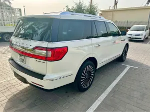 2021 لينكولن نافيجيتور 