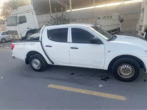 2013 Mitsubishi L200