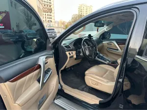 2018 Mitsubishi Montero