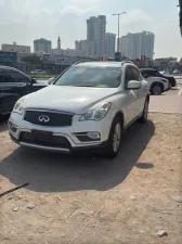 2017 Infiniti QX50 in dubai