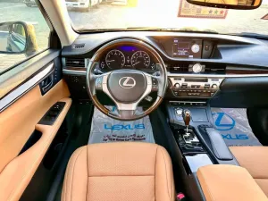 2014 Lexus ES