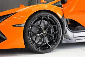 2024 Lamborghini Revuelto