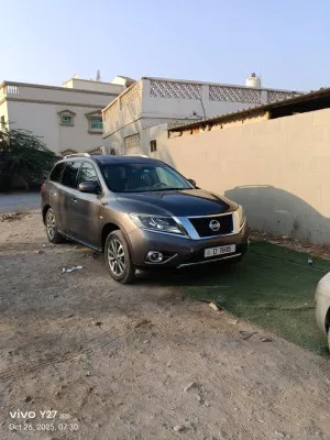 2015 Nissan Pathfinder in dubai