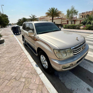2006 Toyota Land Cruiser in dubai