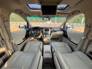 2015 Toyota Alphard