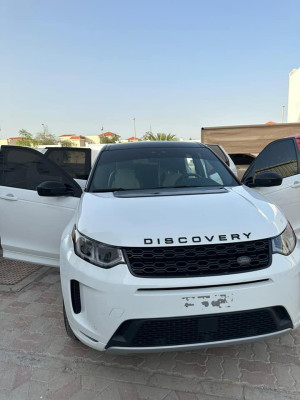 2020 Land Rover Discovery in dubai