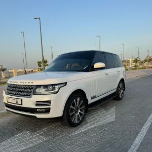 2014 Land Rover Range Rover in dubai