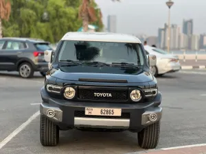 2009 Toyota FJ Cruiser in dubai