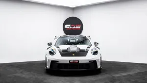 2024 بورش جي تي ٣ ار اس