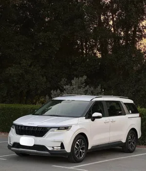 2022 Kia Carnival in dubai