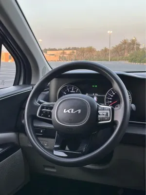2022 Kia Carnival